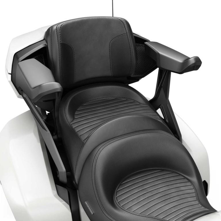 Passenger Armrests | Fox Powersports Can-Am Partshouse